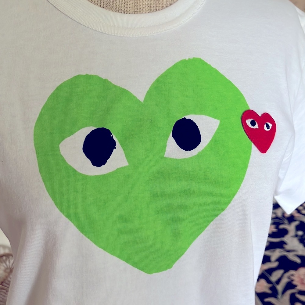PLAY tee - Picture 2 of 5